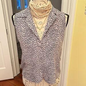 Allison Taylor Sz S 100% Silk Lavender $ Navy Cheetah Print Top
